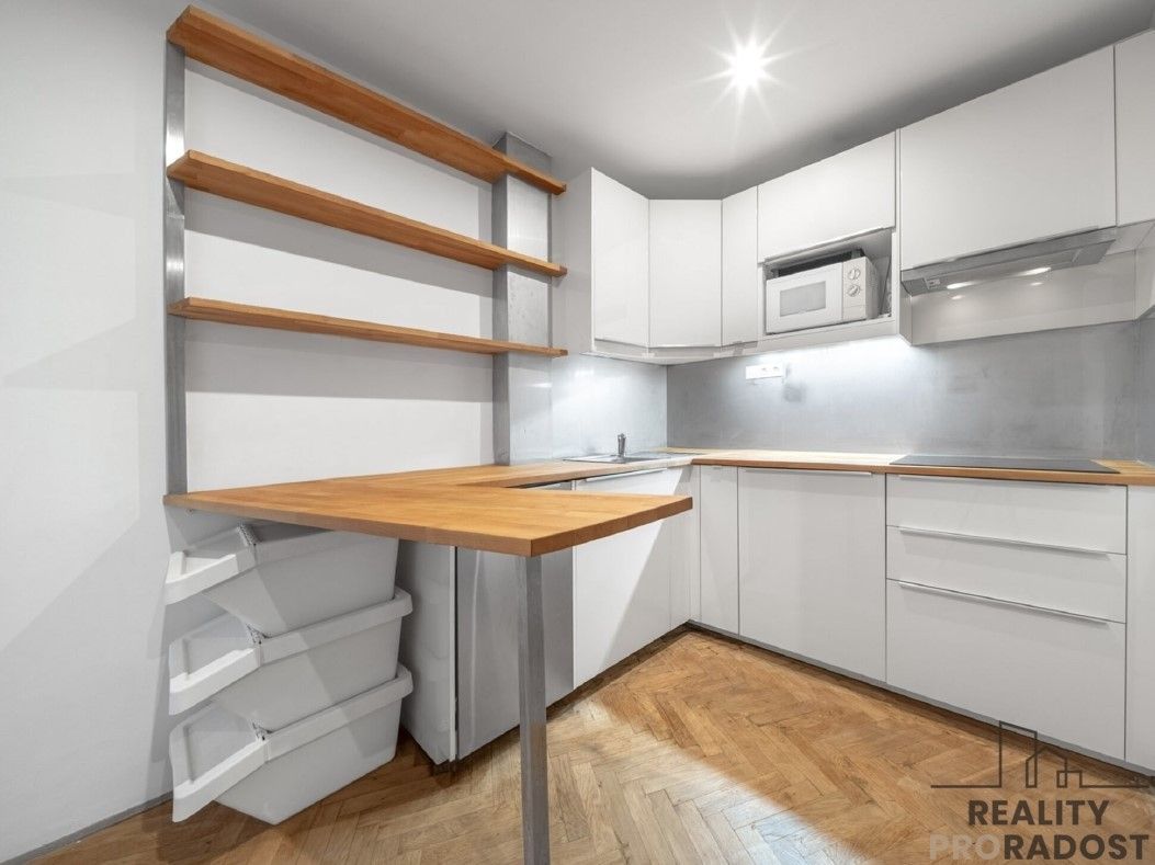 3+1, Krocínova, Praha, 69 m²