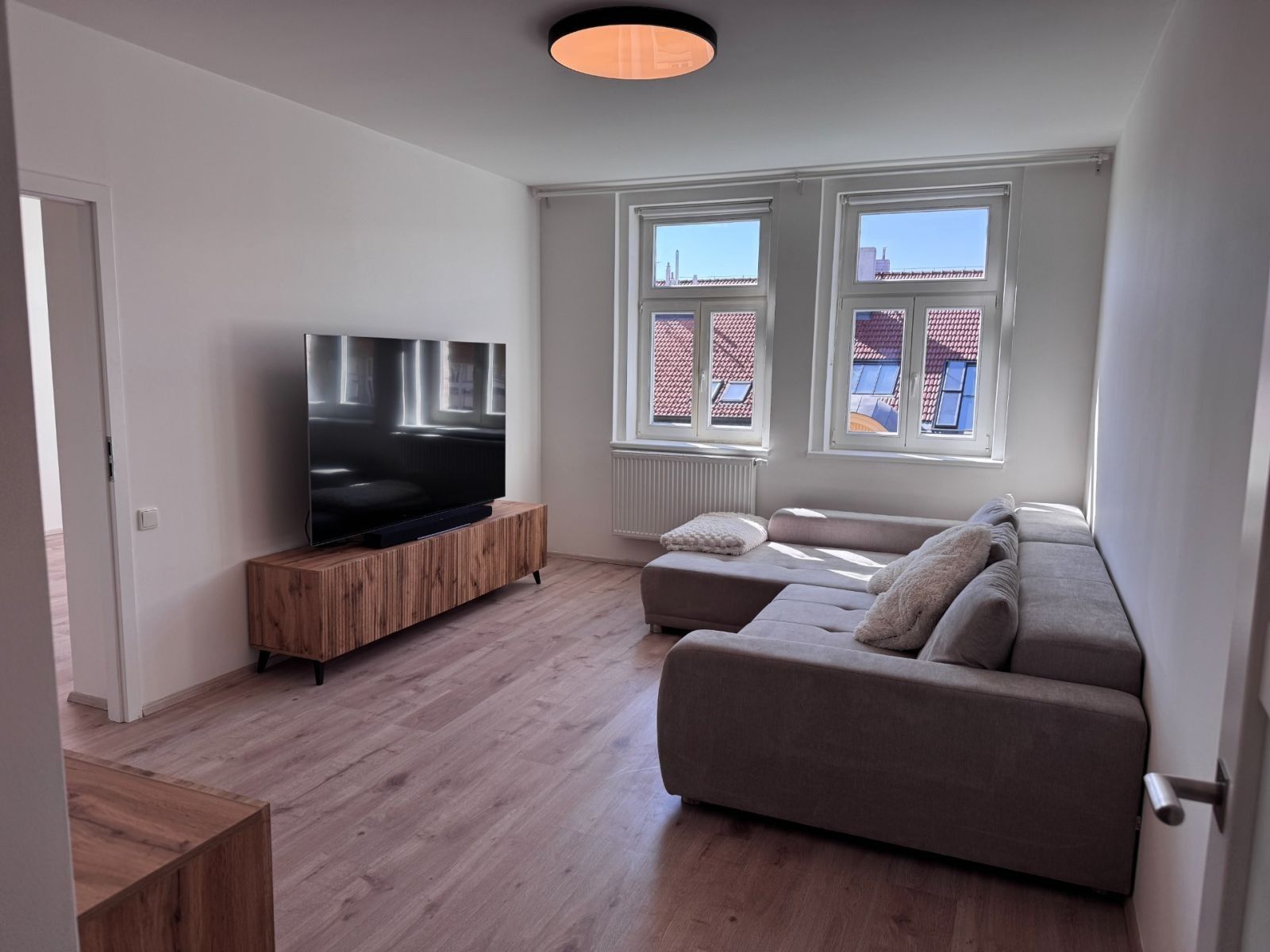 3+1, Jana Zajíce, Praha - Bubeneč, 92 m² - 1