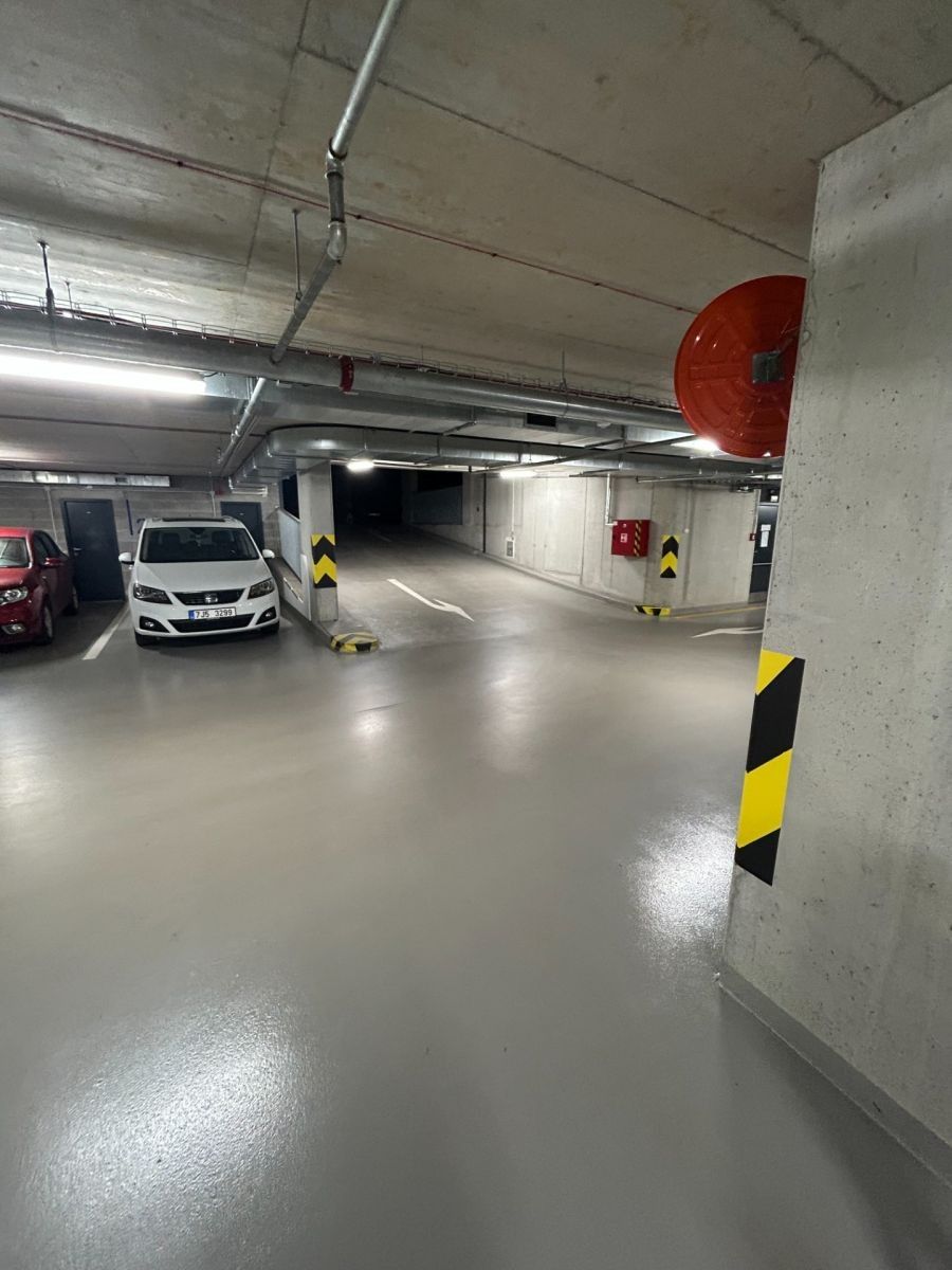 Garáž · 13 m² · Jurkovičova, Praha - Háje - 3