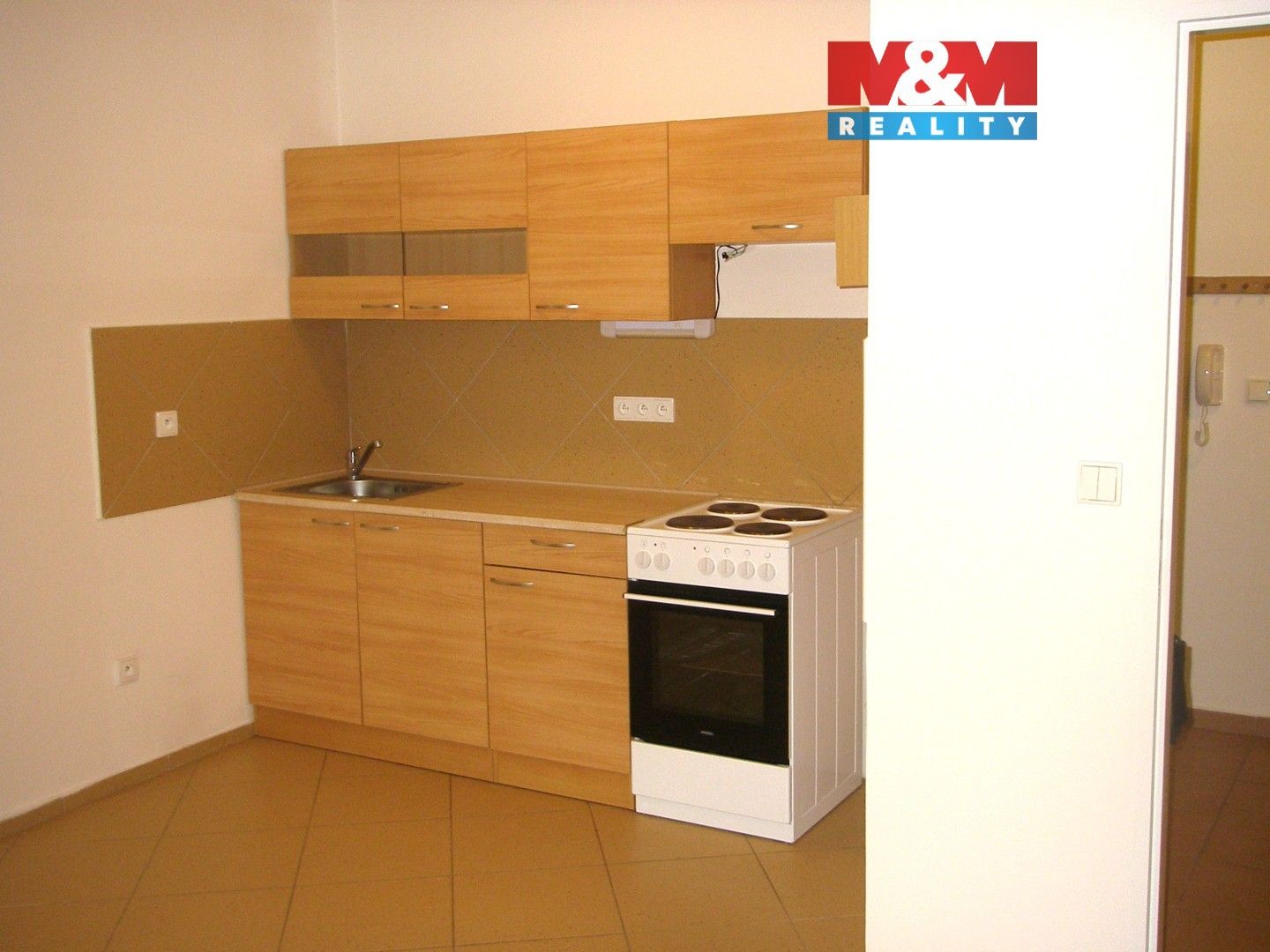 2+kk, nám. Komenského, Tišnov, 54 m²
