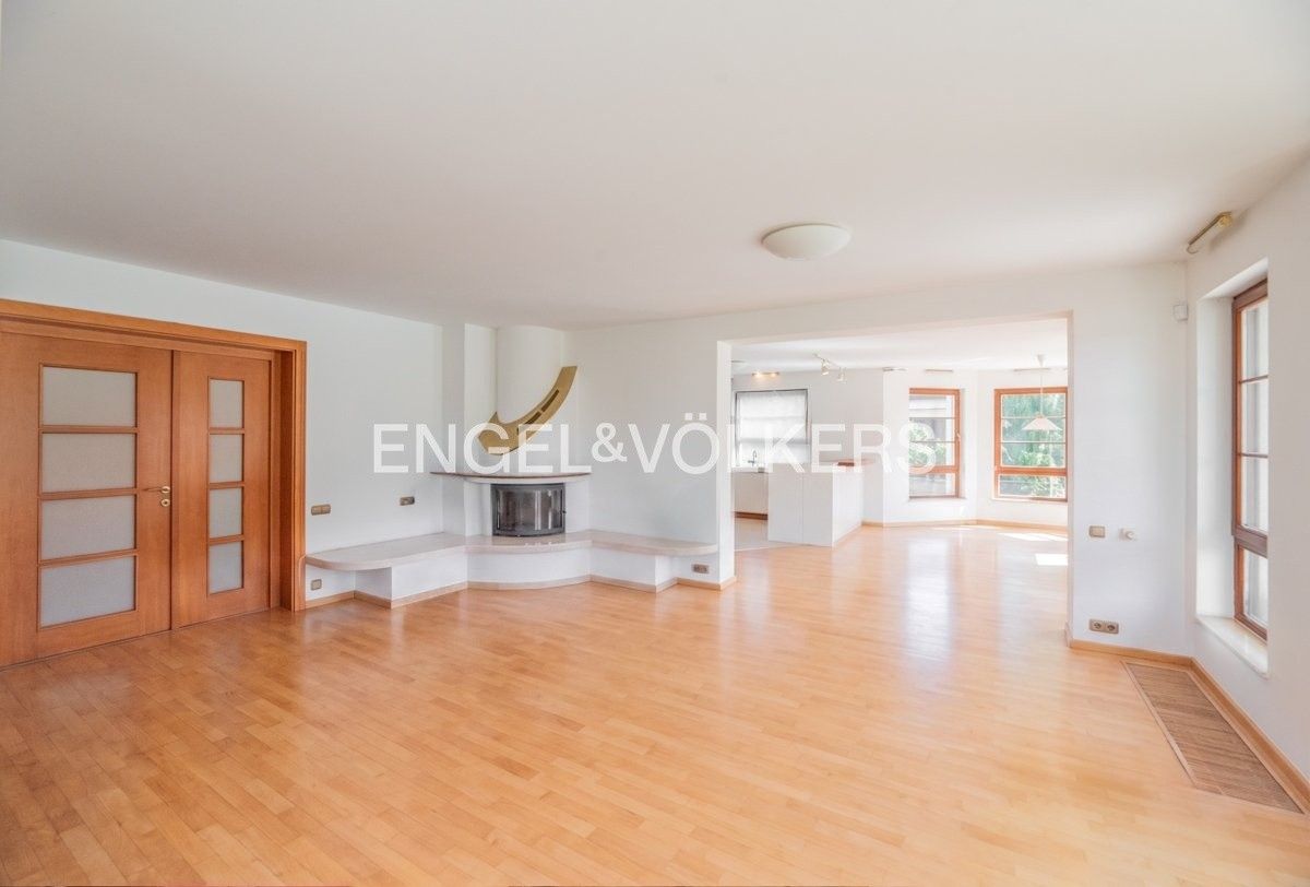 Rodinné domy, Na cípu 443, Praha Újezd u Průhonic, 440 m²