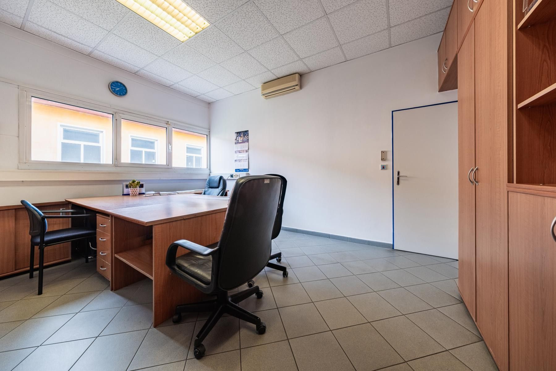 Pronájem kancelář - Na Spojce, Vestec, 51 m²