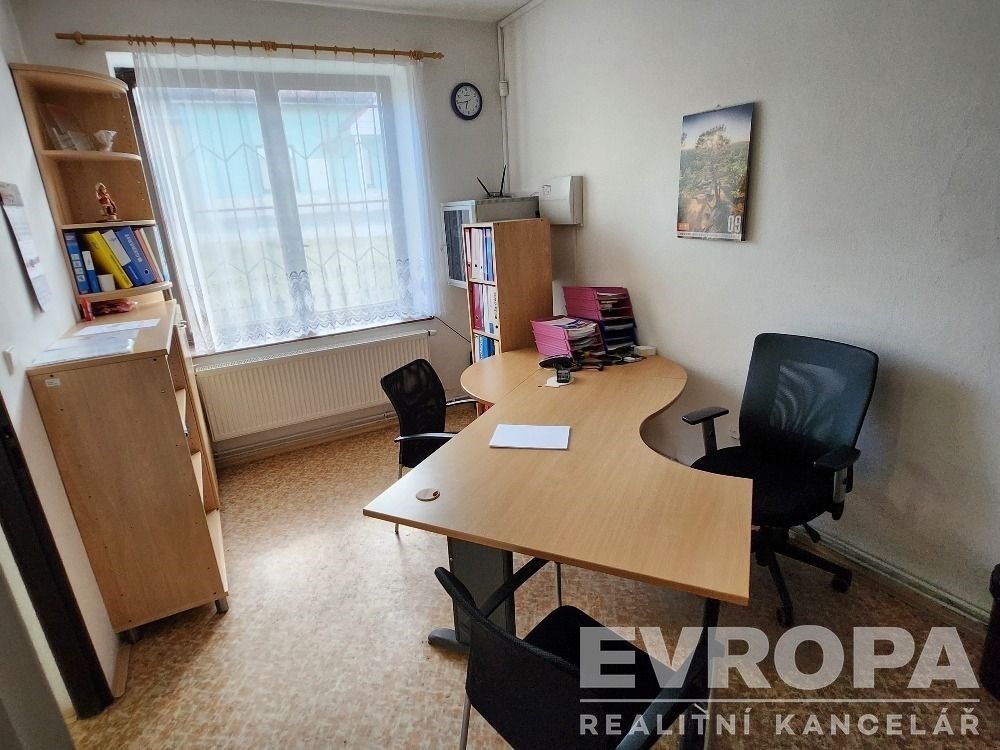 Pronájem obchodní prostory - Havlíčkův Brod, 650 m² - 5