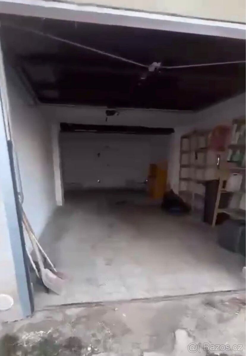 Garáže, Bruntál, 792 01