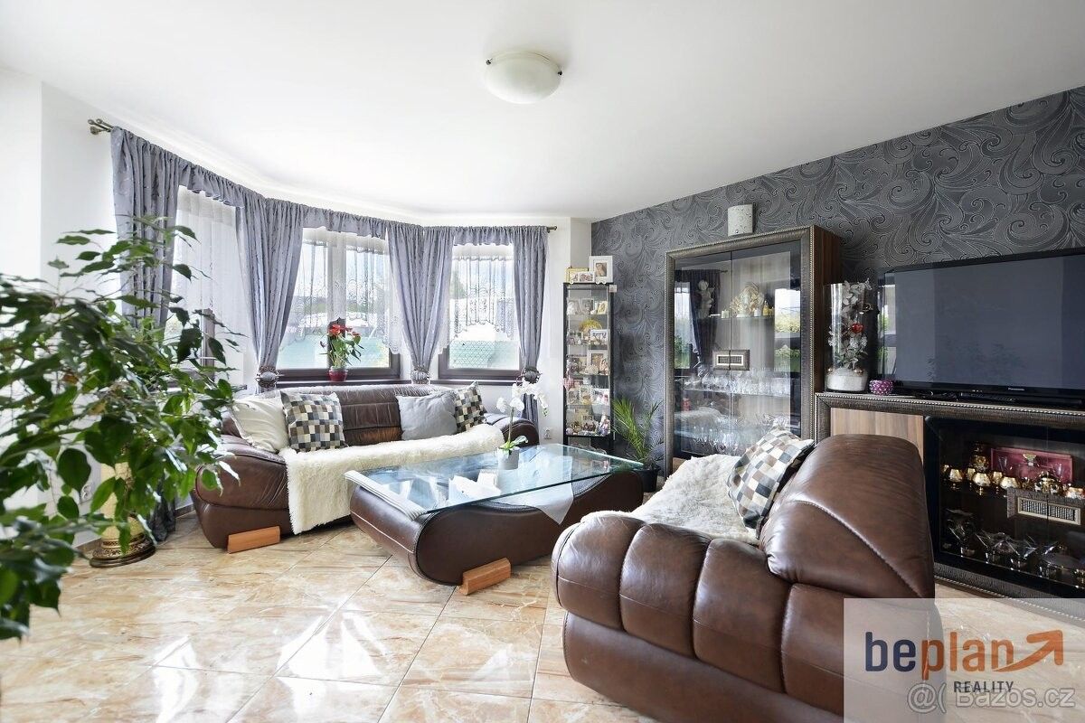 Prodej rodinný dům - Sibřina, 250 84