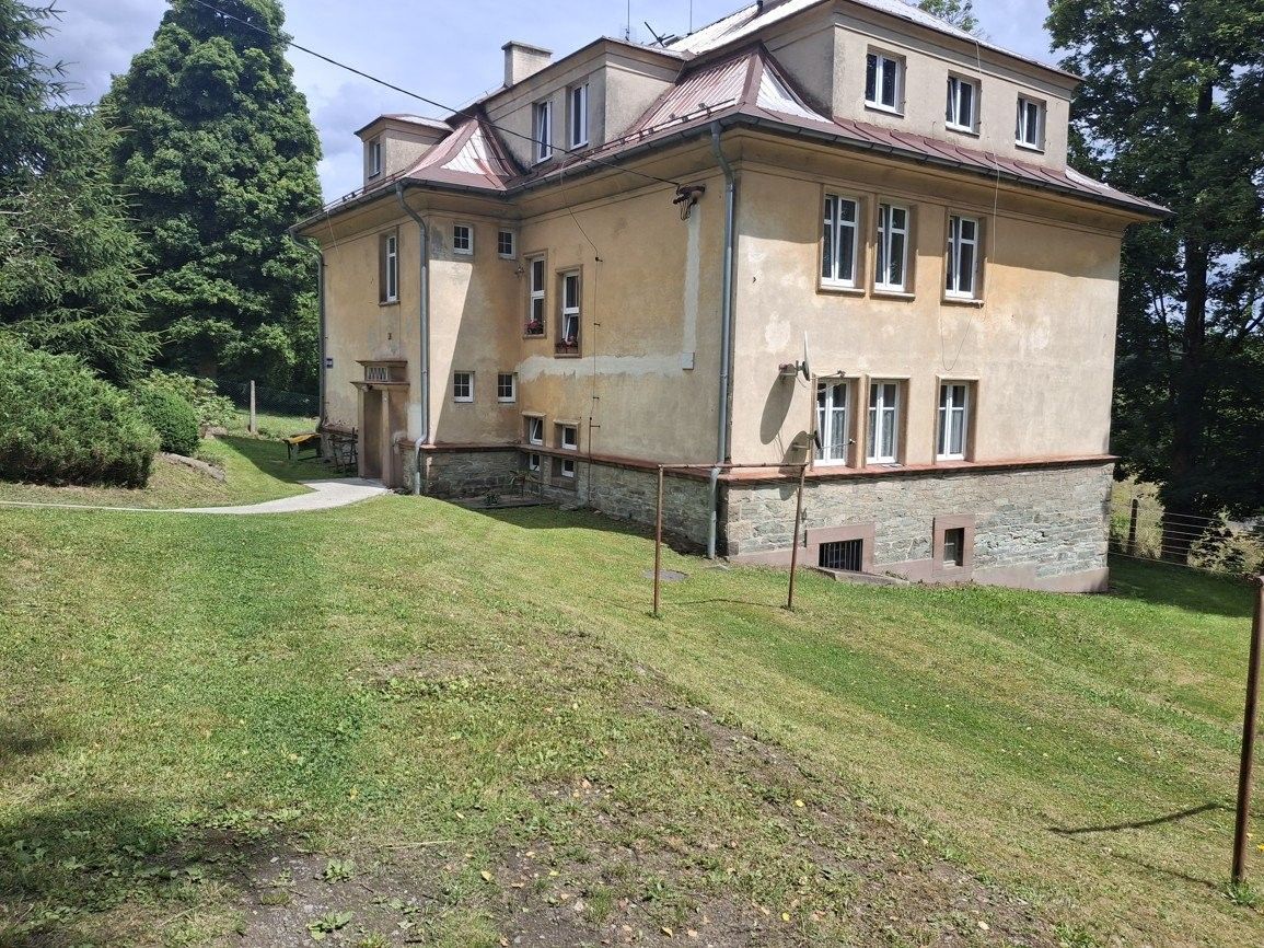 Prodej byt 2+1 - Růžové údolí, Hranice, 58 m²