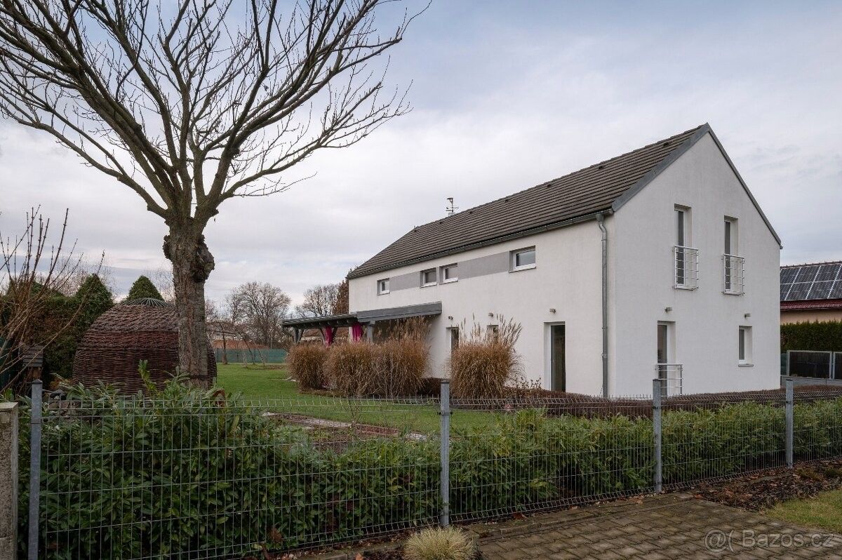 Rodinné domy, Řečany nad Labem, 533 13