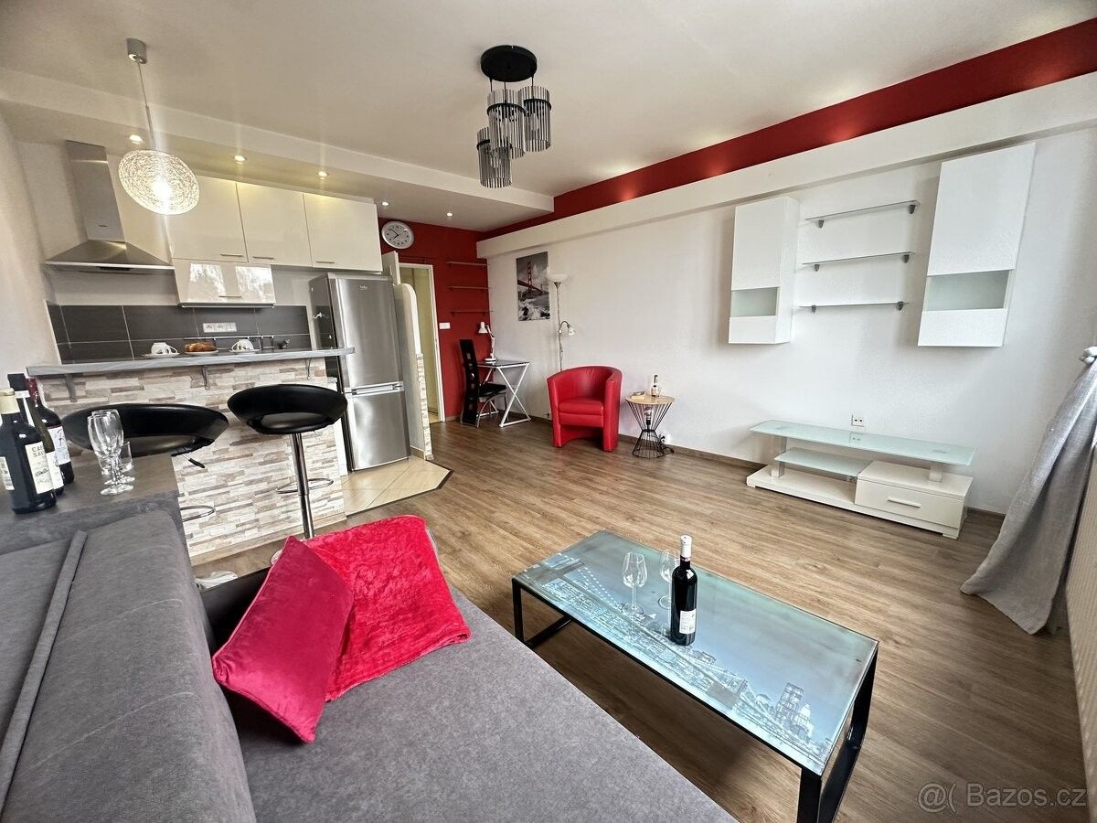 Pronájem byt - Jablonec nad Nisou, 466 01