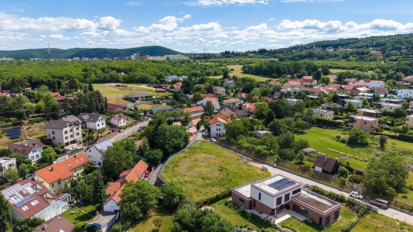 Pozemek pro bydlení · Praha - Lipence, okres Praha 16, Hlavní město Praha - 3