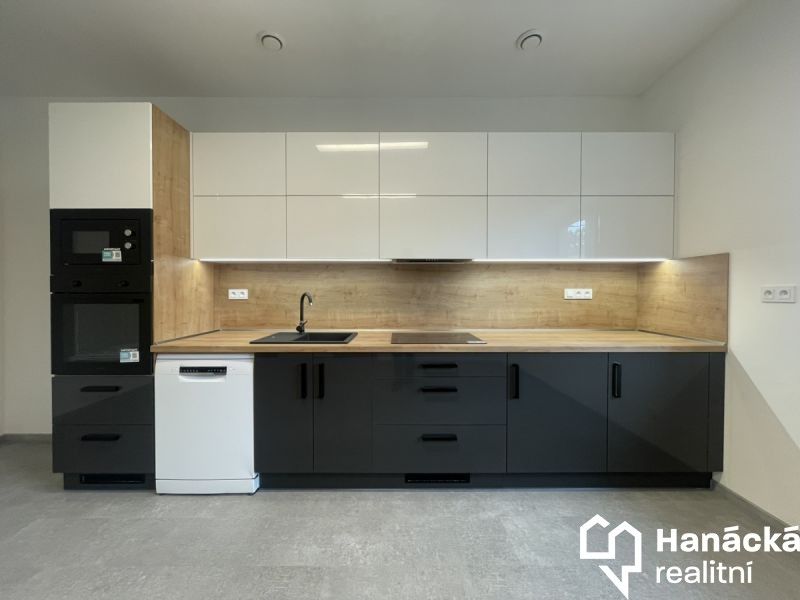 2+kk, Dr. Stojana, Hulín, 48 m²