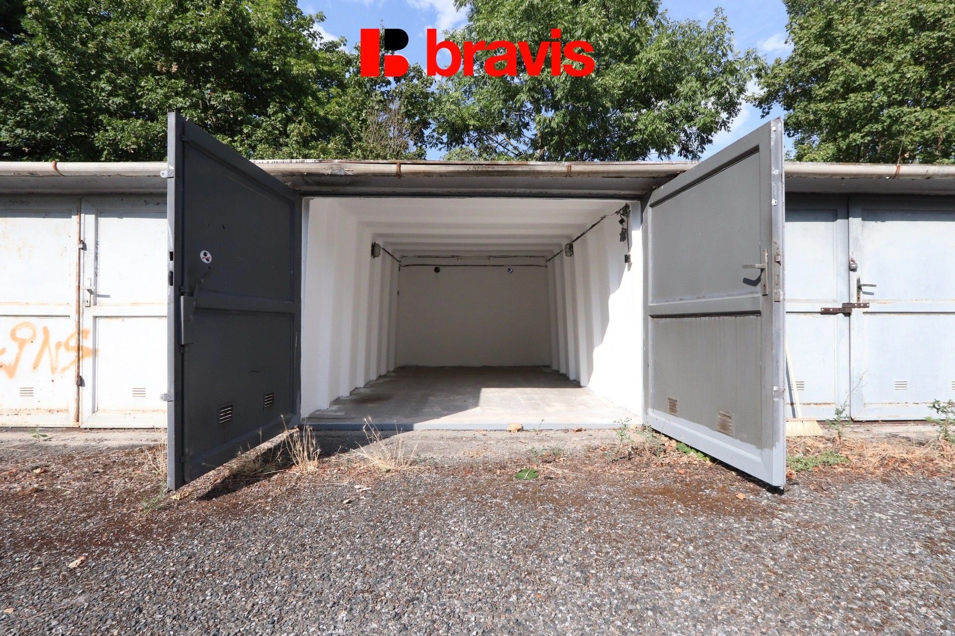 Pronájem garáž - Brno, 15 m²