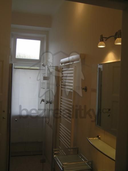 Pronájem byt 1+kk - Ruská 90, Praha - Vršovice, 32 m² - 5