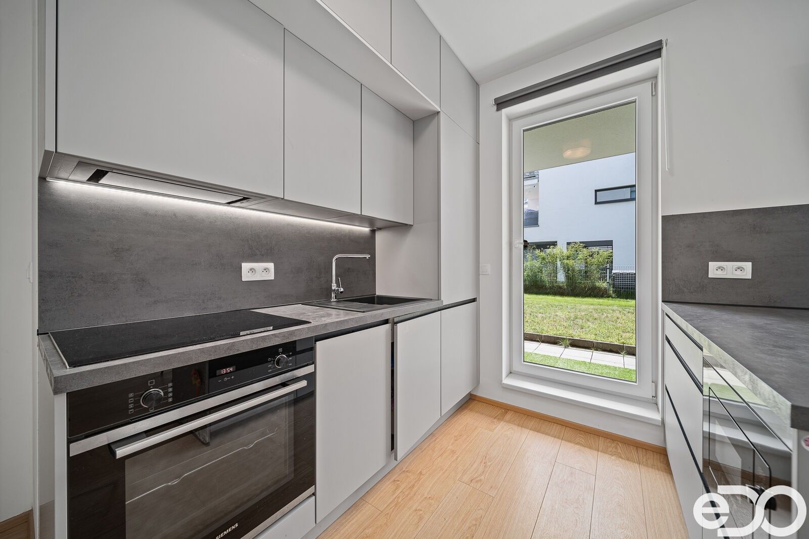 2+kk, Mezilehlá, Praha, 53 m²