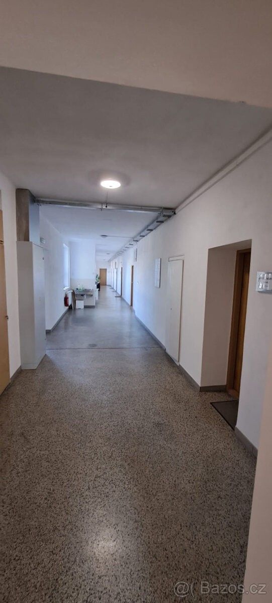 Kanceláře, Frýdek-Místek, 738 01 - 1