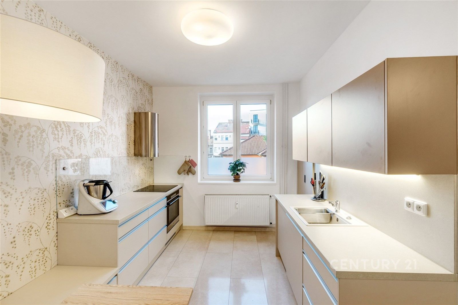 Prodej byt 2+1 - Haškova 864, Hradec Králové Pražské Předměstí, 60 m² - 5