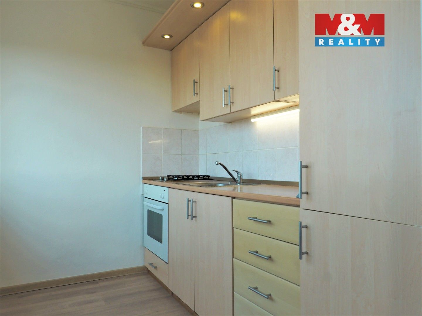 Pronájem byt 1+1 - Vršovců, Ostrava, 27 m²