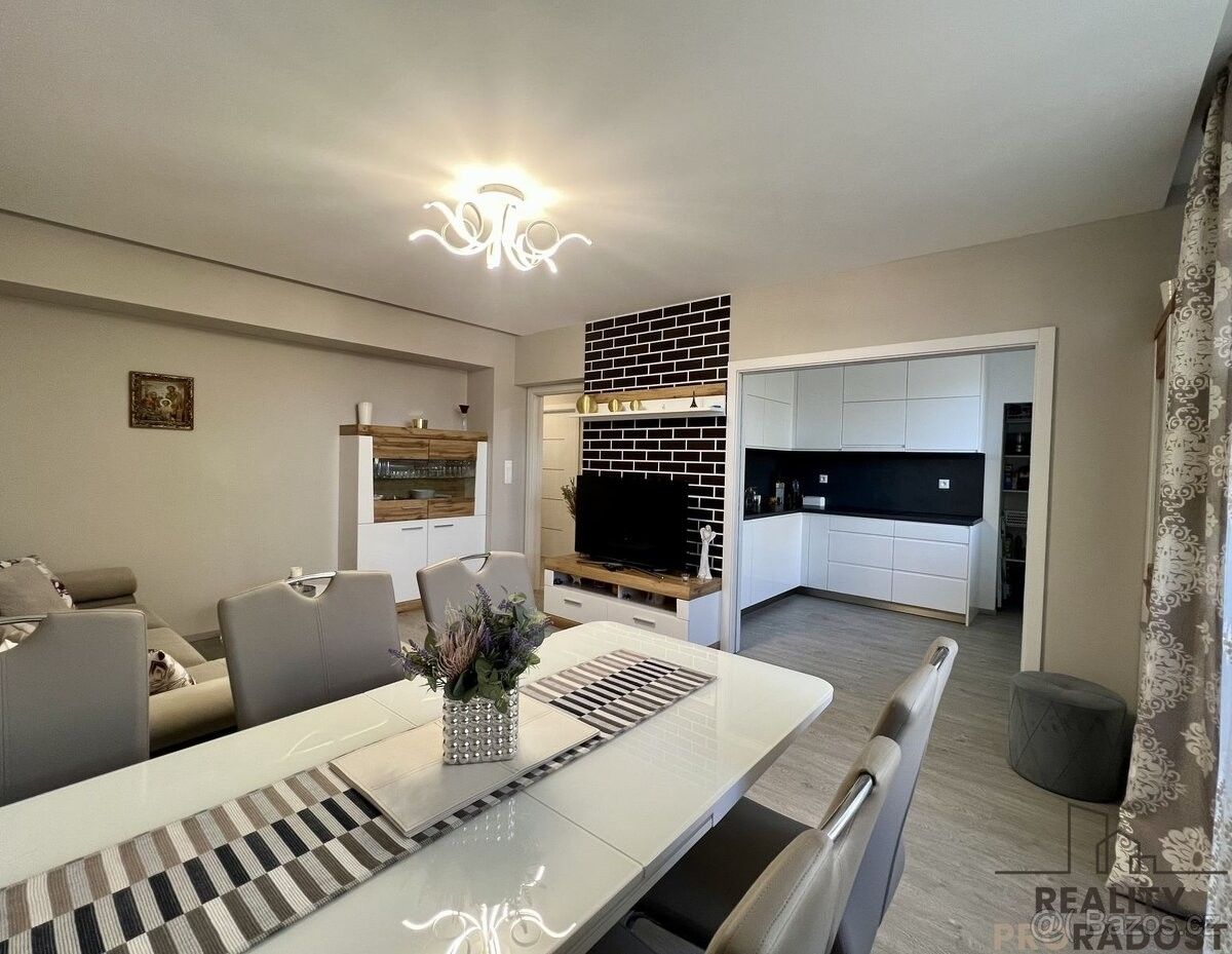 Byty, Jesenice u Prahy, 252 42