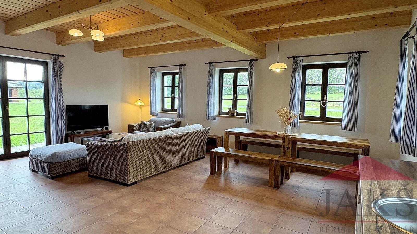 Rodinné domy, Srní, okres Klatovy, Plzeňský kraj, 187 m² - 2