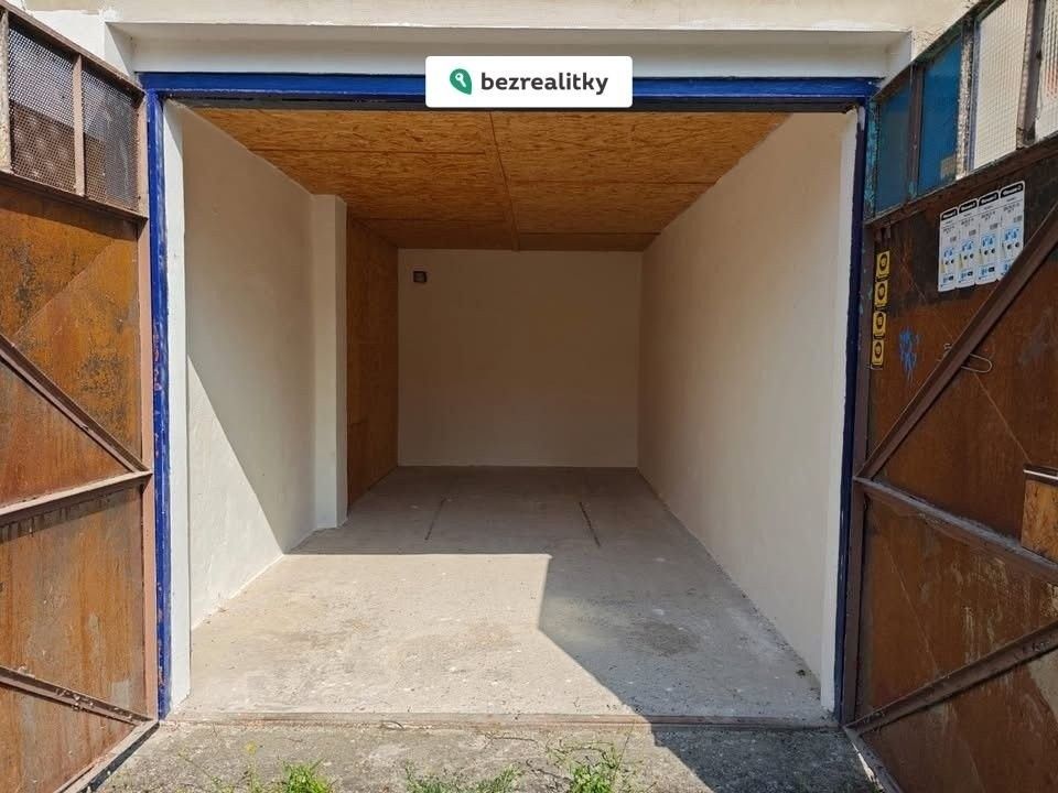 Garáže, K sídlišti , Praha, 6 m² - 1