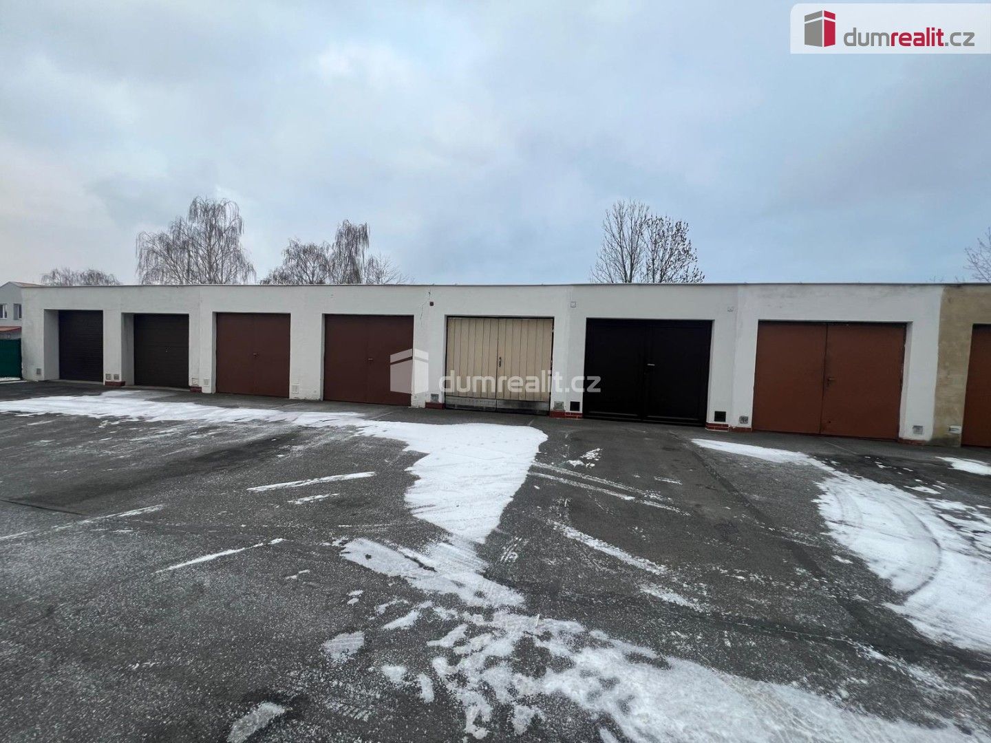 Prodej garáž - Podvihovská, Opava, 20 m²