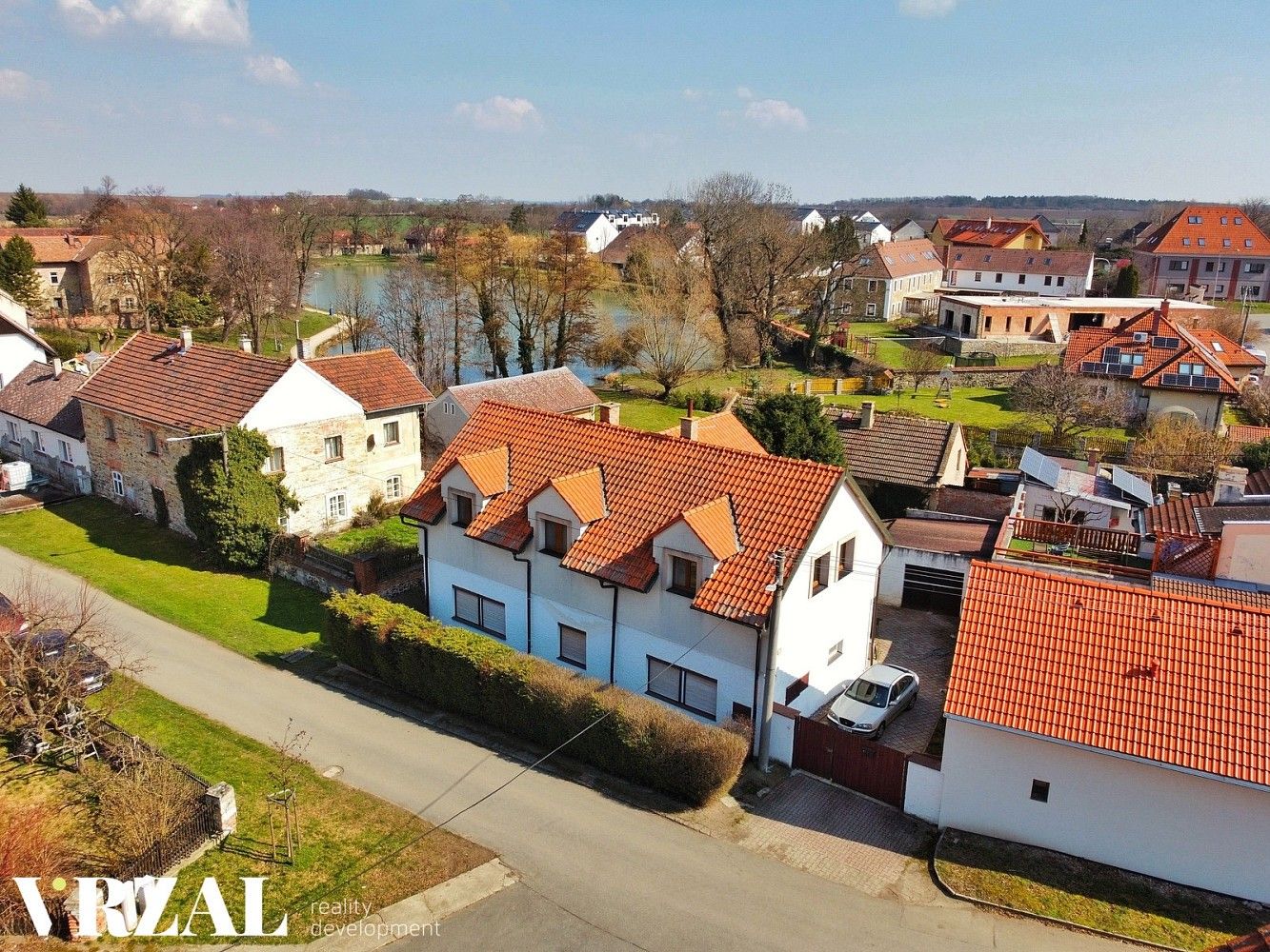 Rodinné domy, Ke Statkům, Tursko, okres Praha-západ, 189 m² - 1