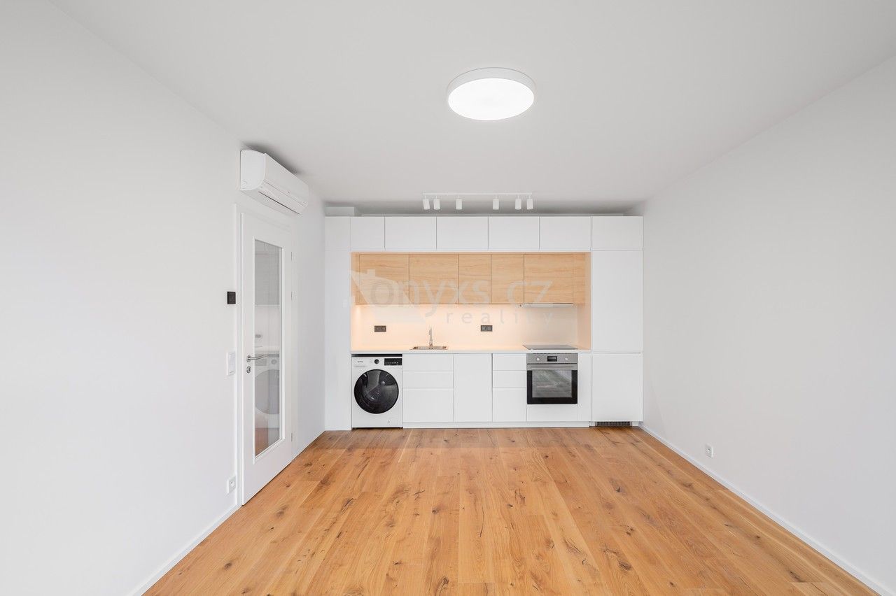 2+kk, U Komína,Radlice,Praha 5, 46 m² - 2