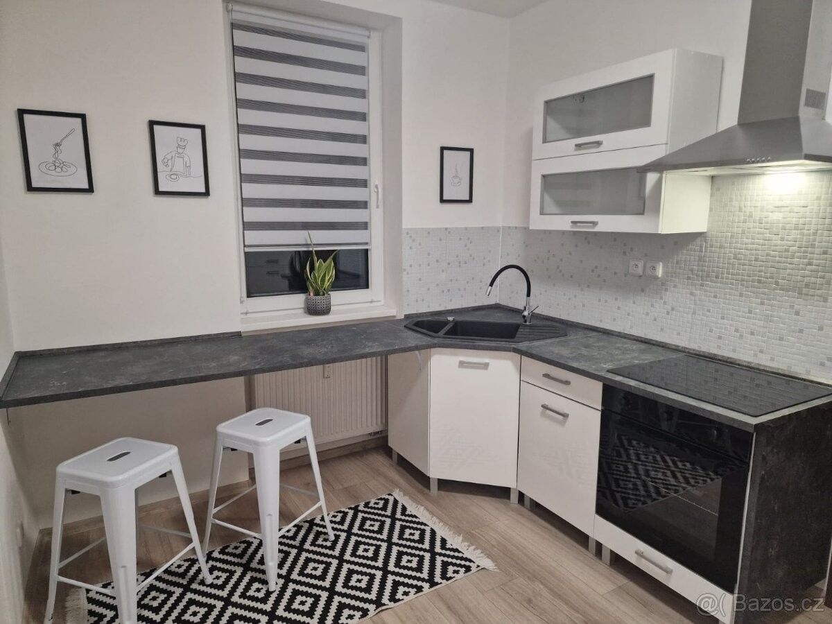 Byty, Karlovy Vary, 360 01