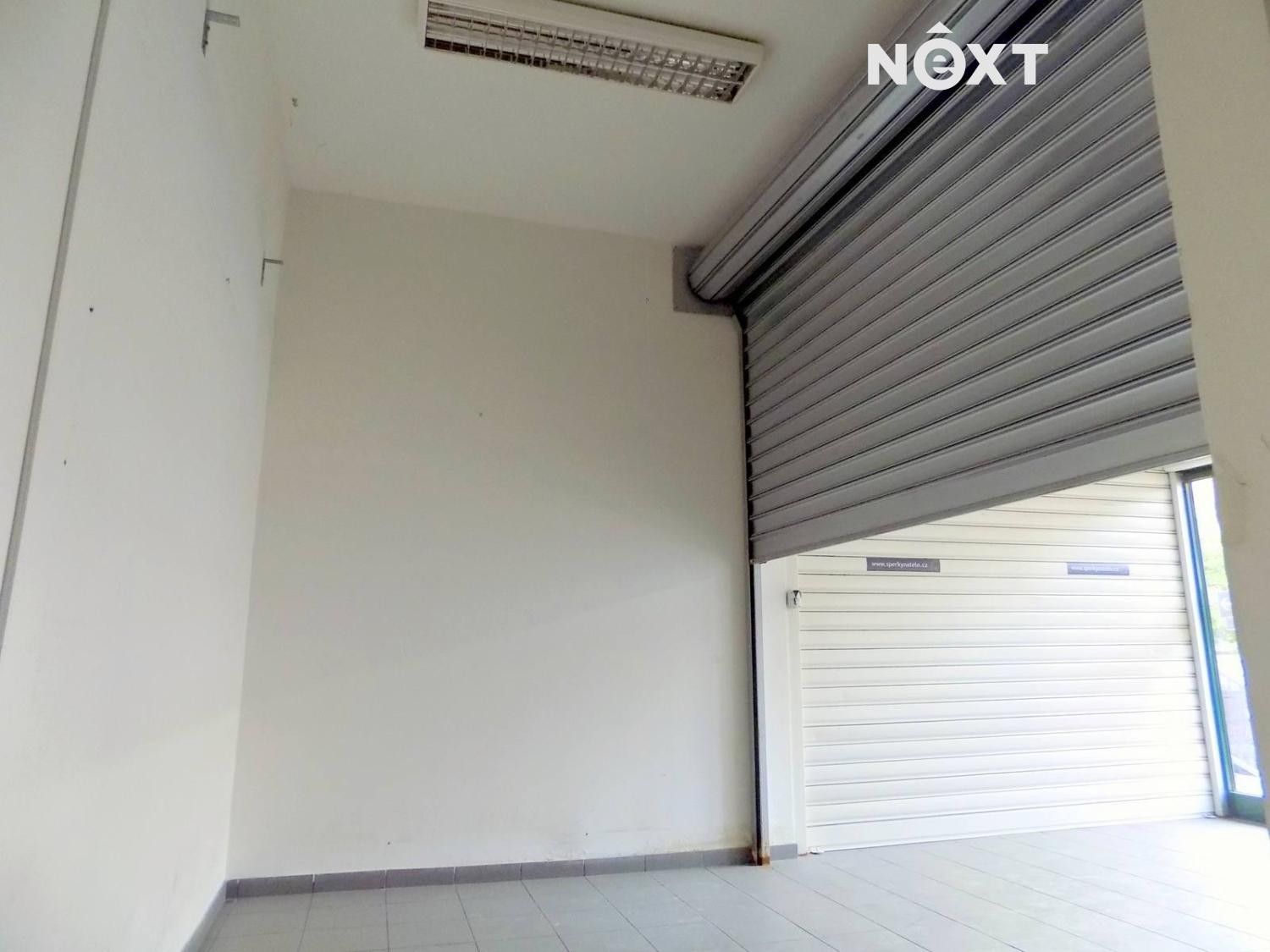 Pronájem obchodní prostory - Tř. T. G. Masaryka, Nový Bor, 750 m²