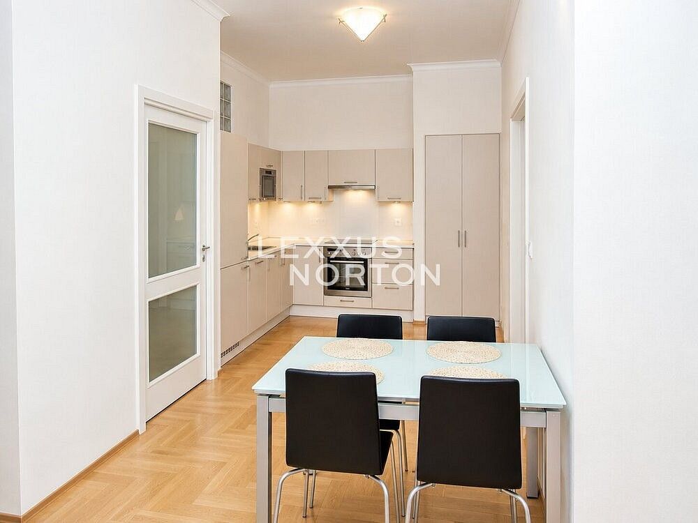 2+kk, Praha - Vyšehrad, okres Praha 2, Hlavní město Praha, 62 m² - 2