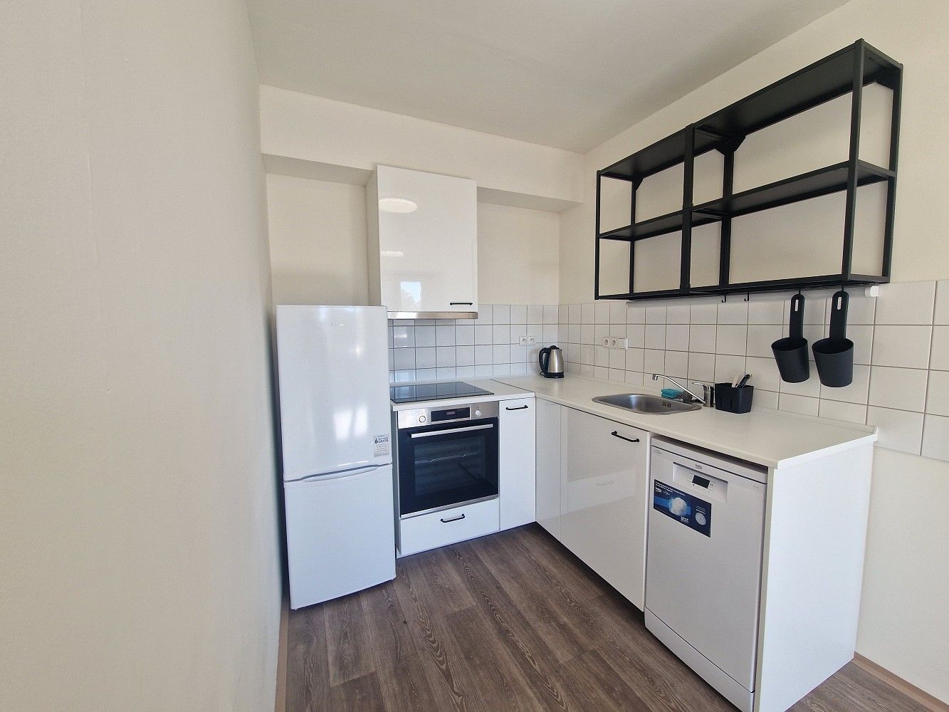 Pronájem byt 2+kk - Jabloňová, Praha 10 - Záběhlice, 40 m² - 2