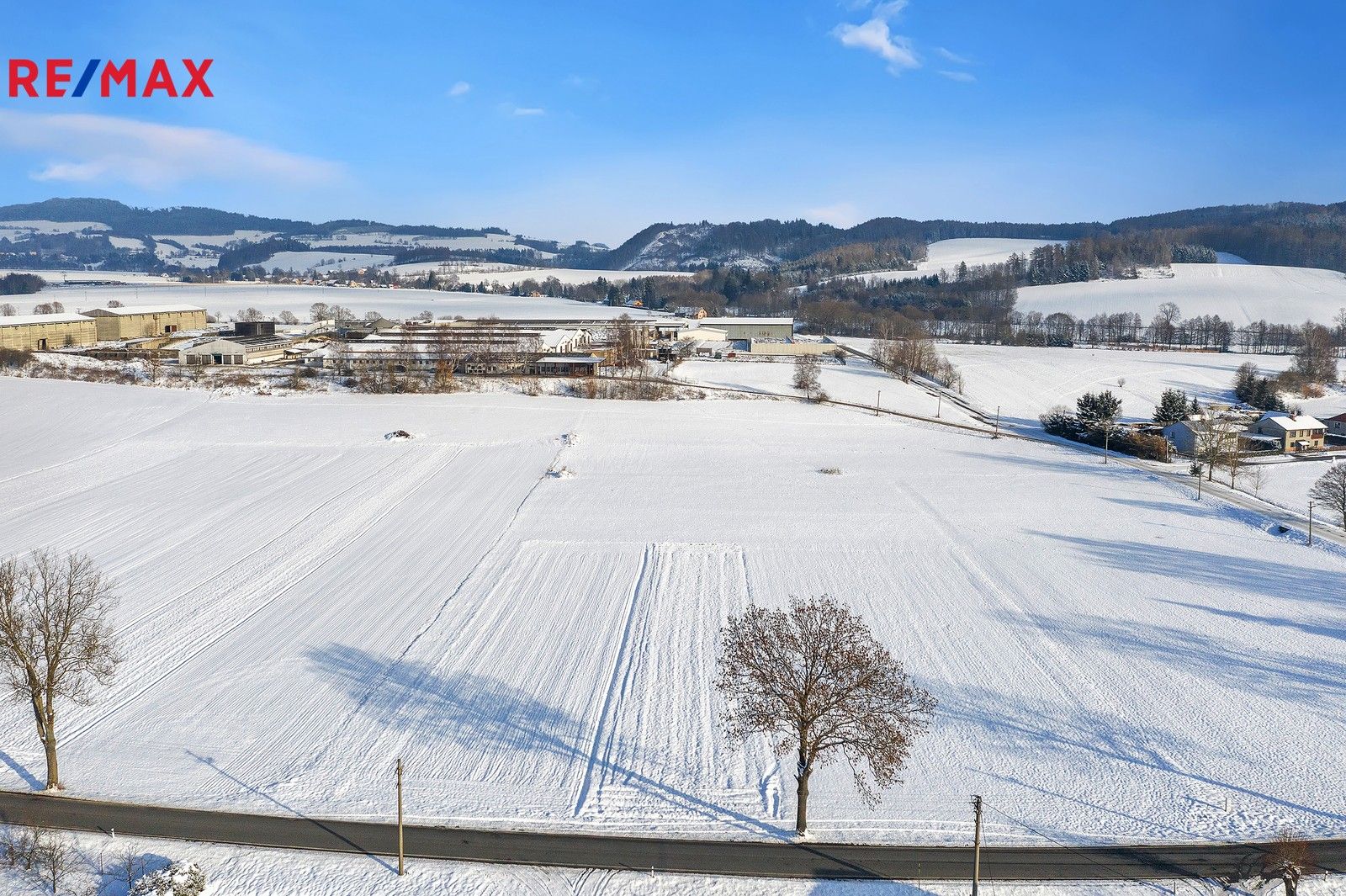 Prodej pozemek pro bydlení - Štíty, 1 m²
