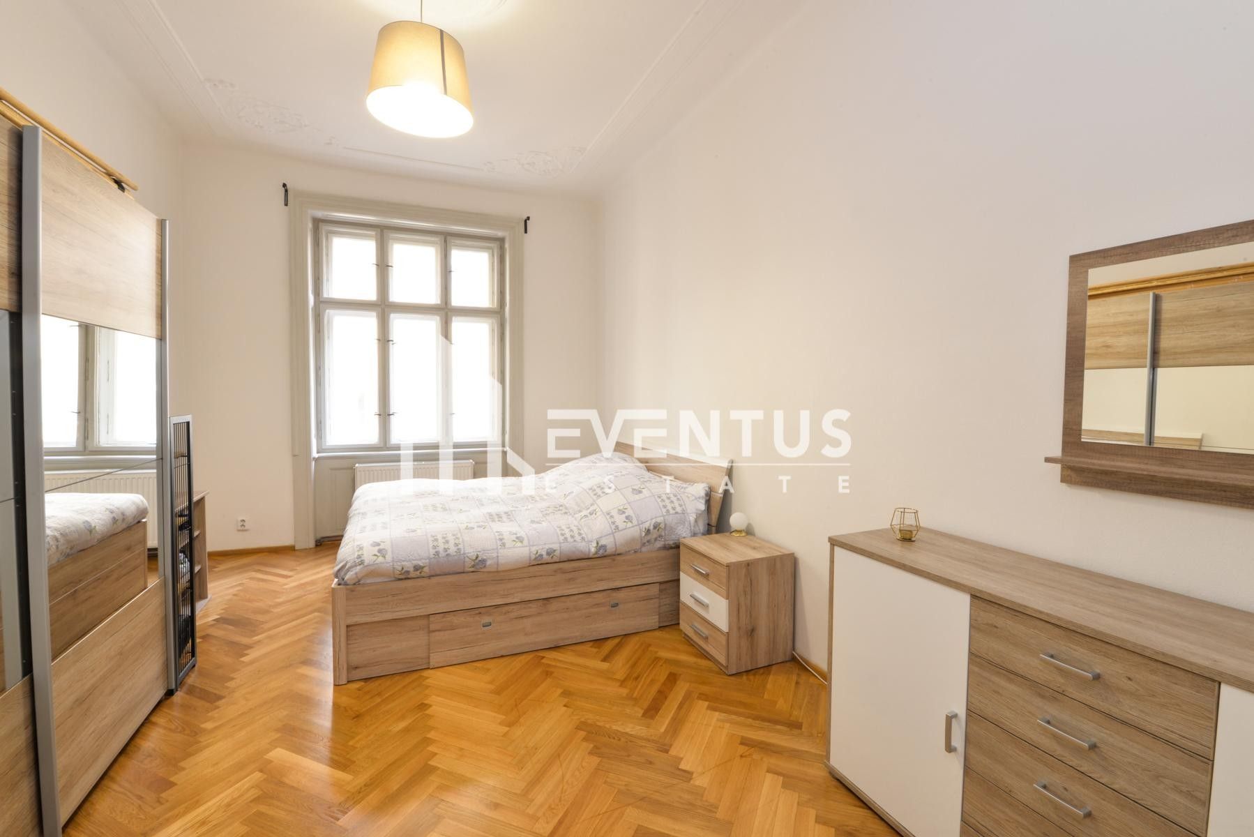 Prodej byt 4+1 - Králodvorská, Praha, 139 m²