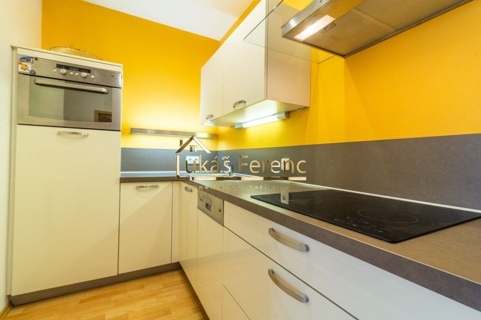 2+kk, Počátecká, Praha, 53 m² - 1