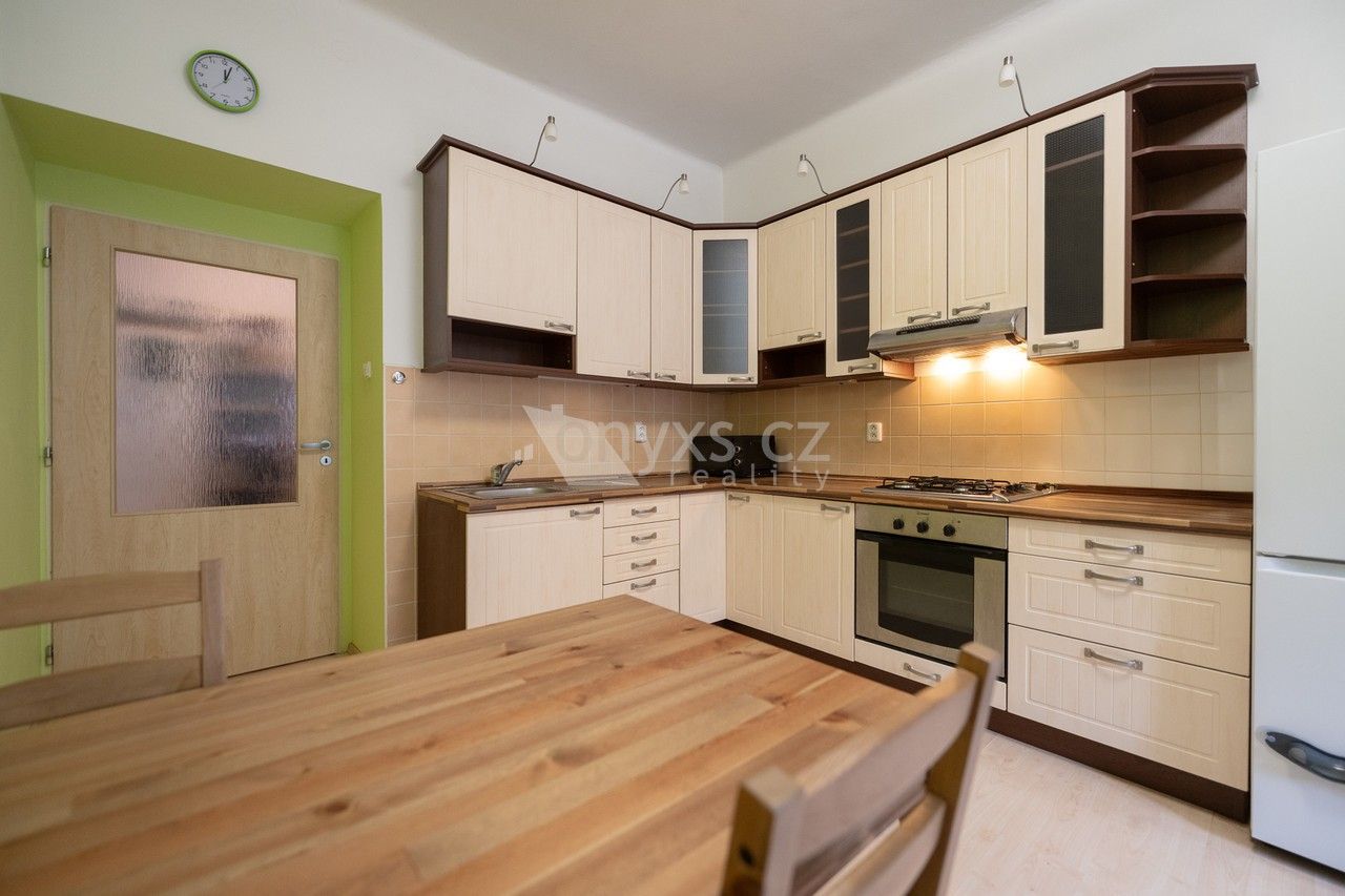 2+kk, U družstva Ideál, Praha, 45 m²