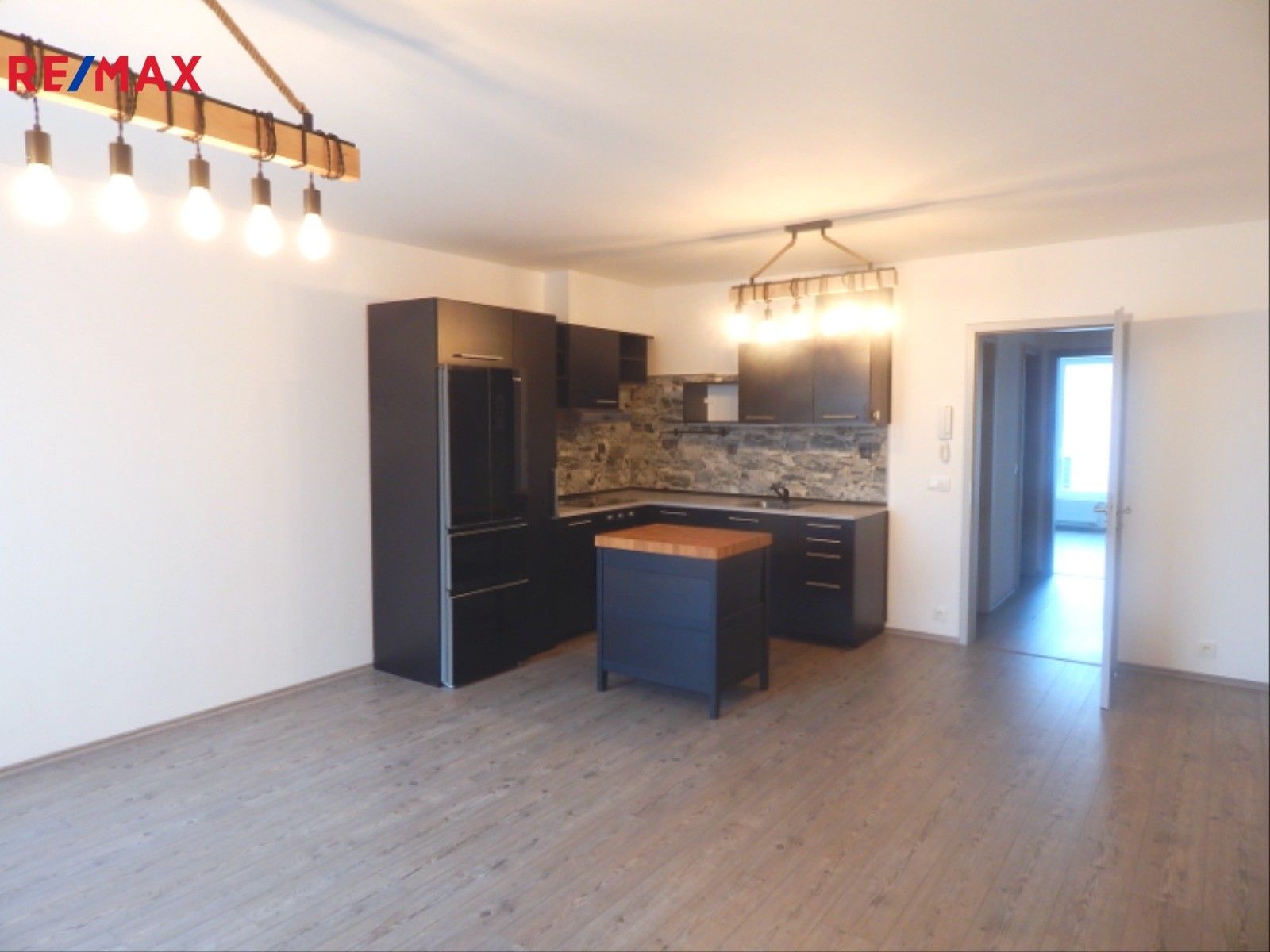 Pronájem byt 3+kk - Benediktínská, Kladno, 78 m²