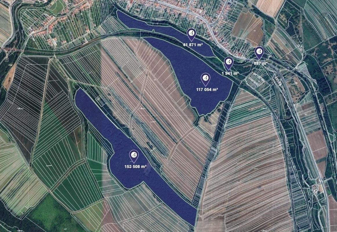 Pozemky pro bydlení, Louka nad Veličkou, 696 76