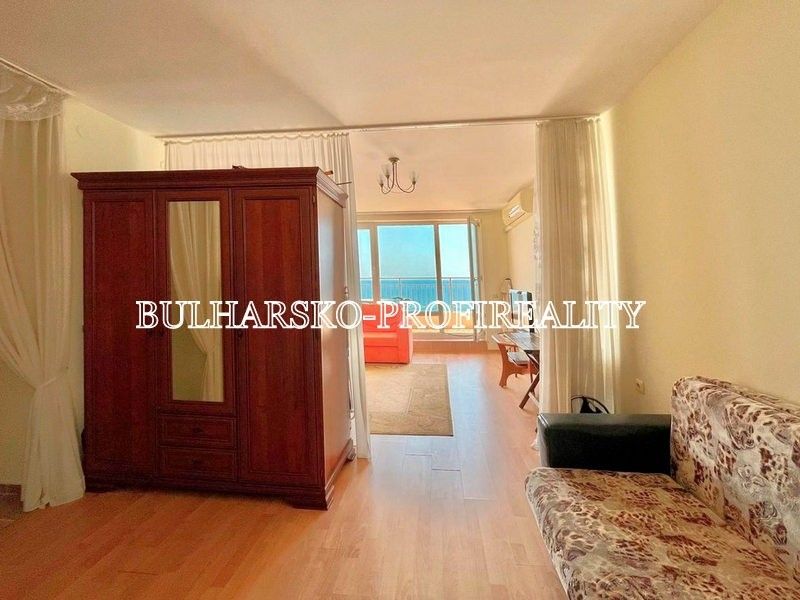 Byty, 987 66, Zahraničí