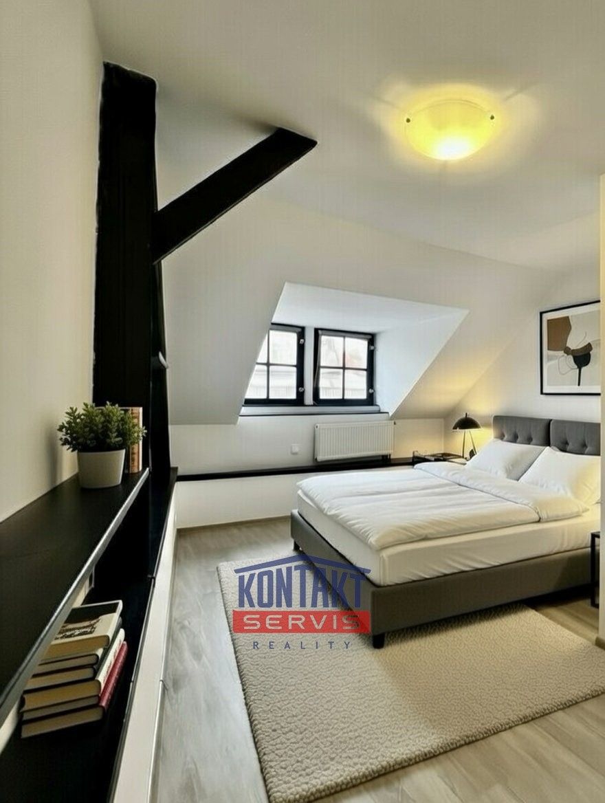 2+kk, Kostelní, Jindřichův Hradec, 45 m²