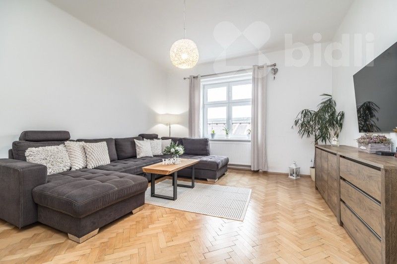 Prodej byt 3+1 - Jateční, Praha, 77 m²