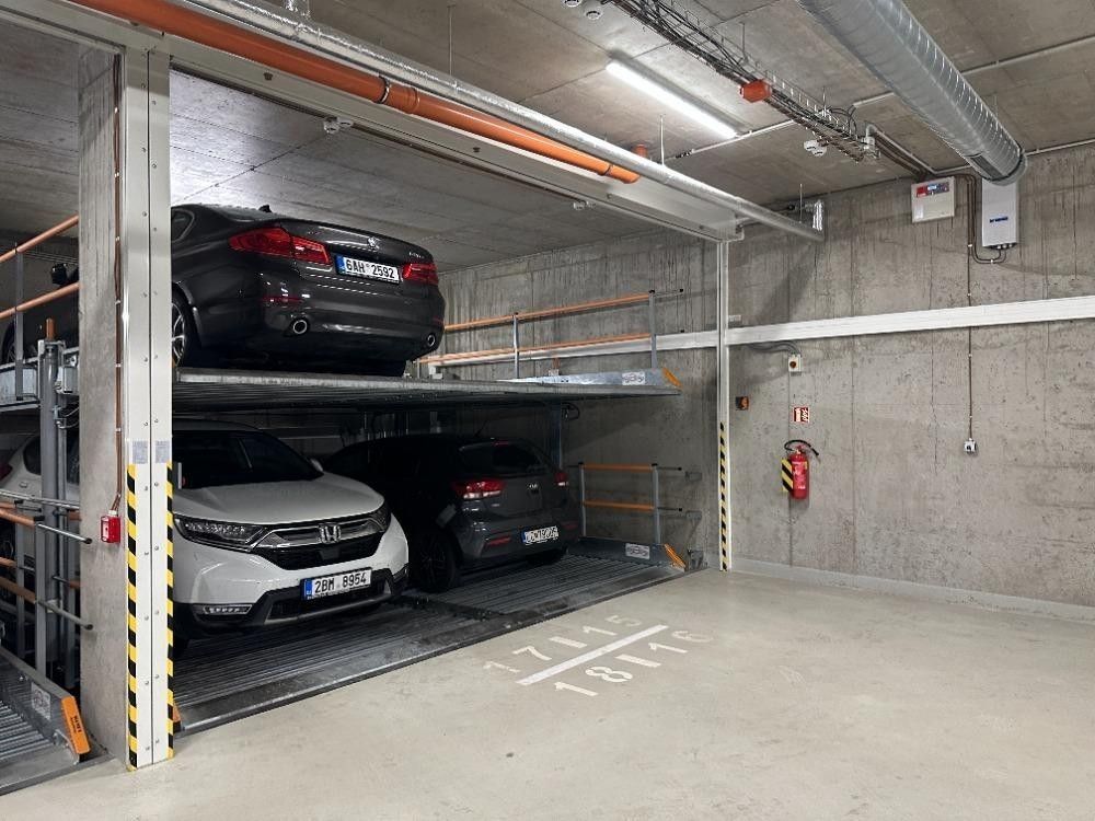 Prodej garáž - Vranovská, Brno - Zábrdovice, Jihomoravský kraj, 15 m² - 2