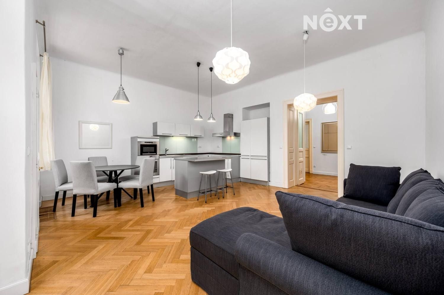 Pronájem byt 3+kk - Bubeneč, Praha, 90 m²