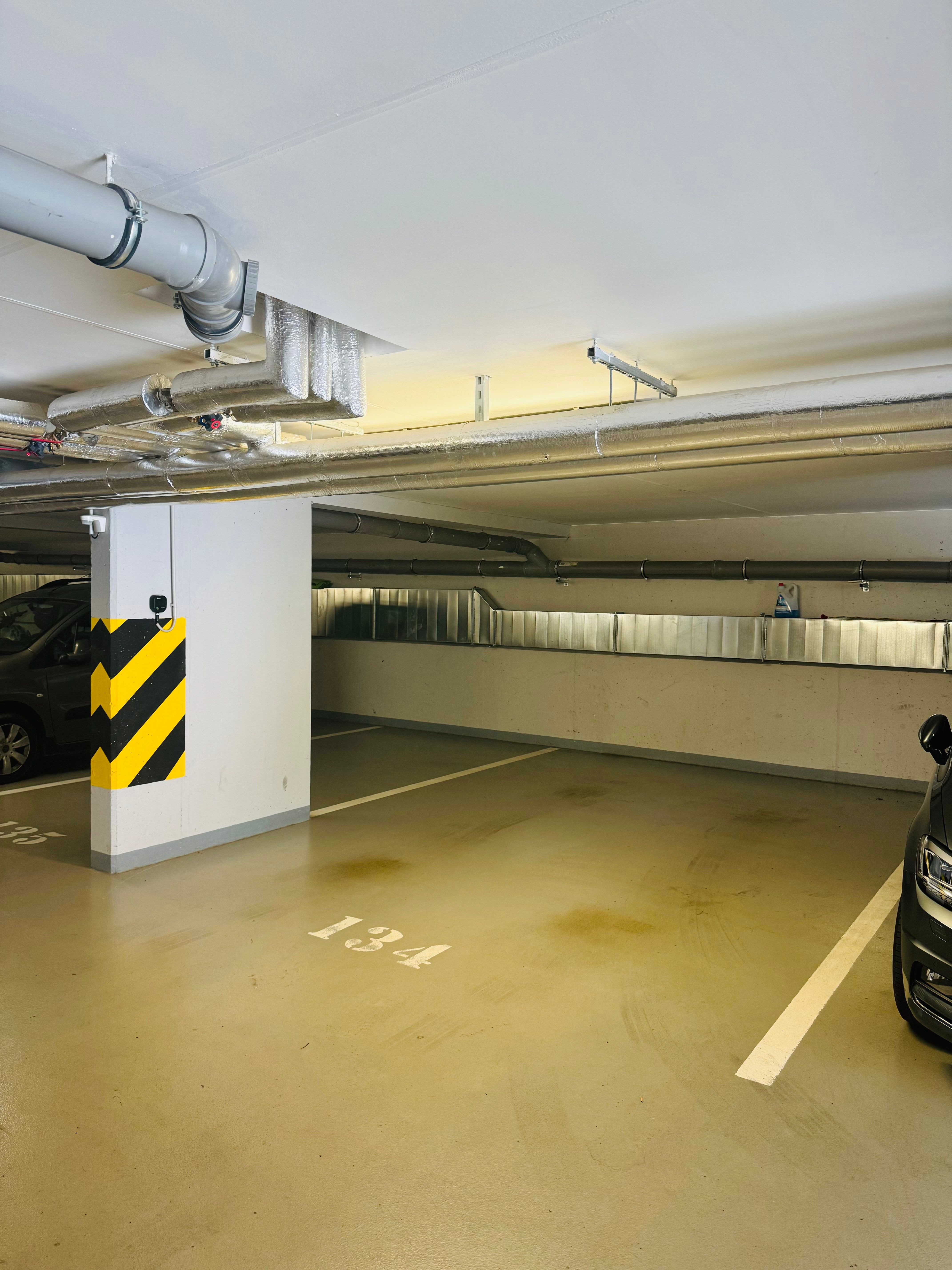 Pronájem garáž - Jurkovičova 988/26, Praha, 20 m²