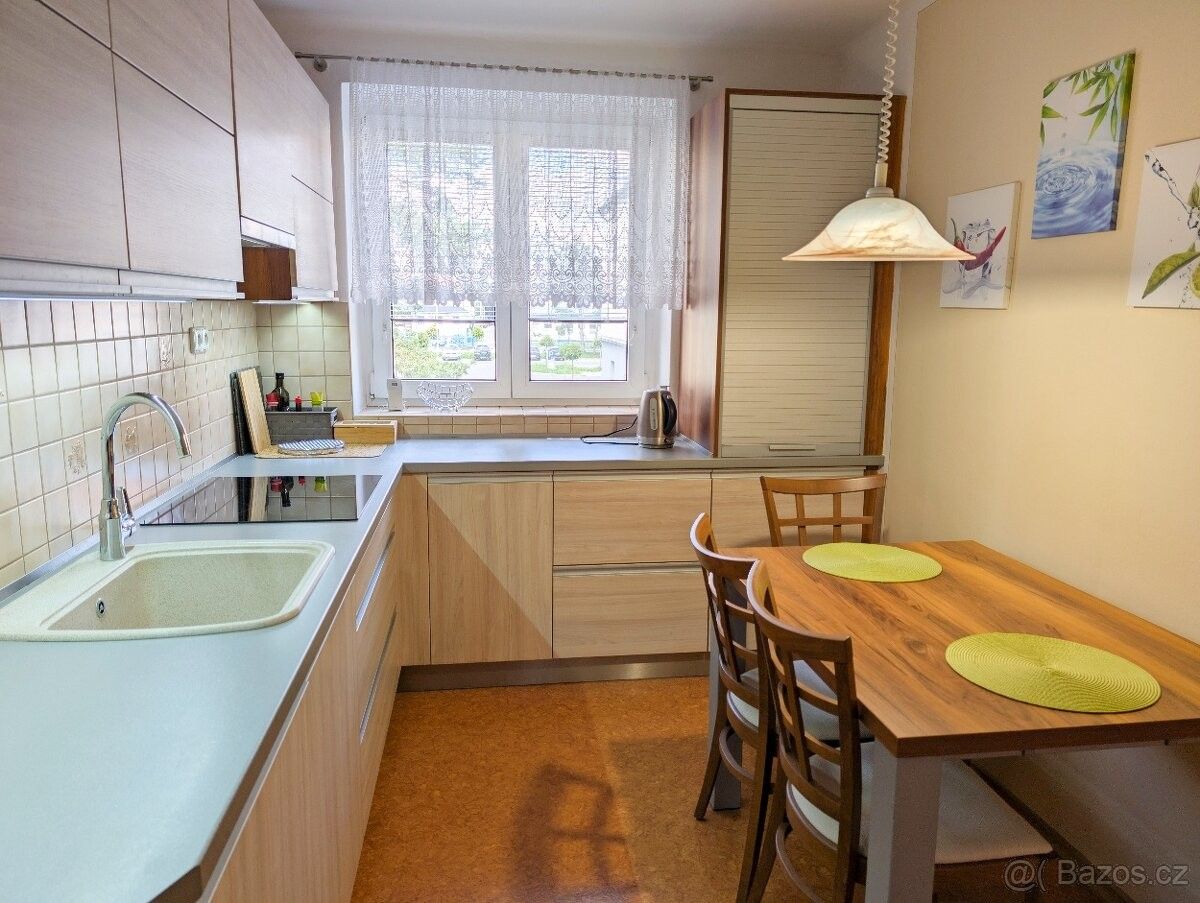 Prodej byt - Holešov, 769 01