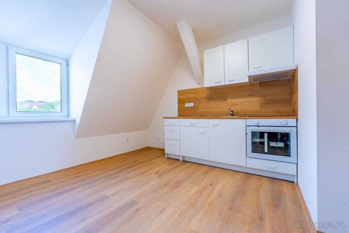 Pronájem byt - Aš, 352 01