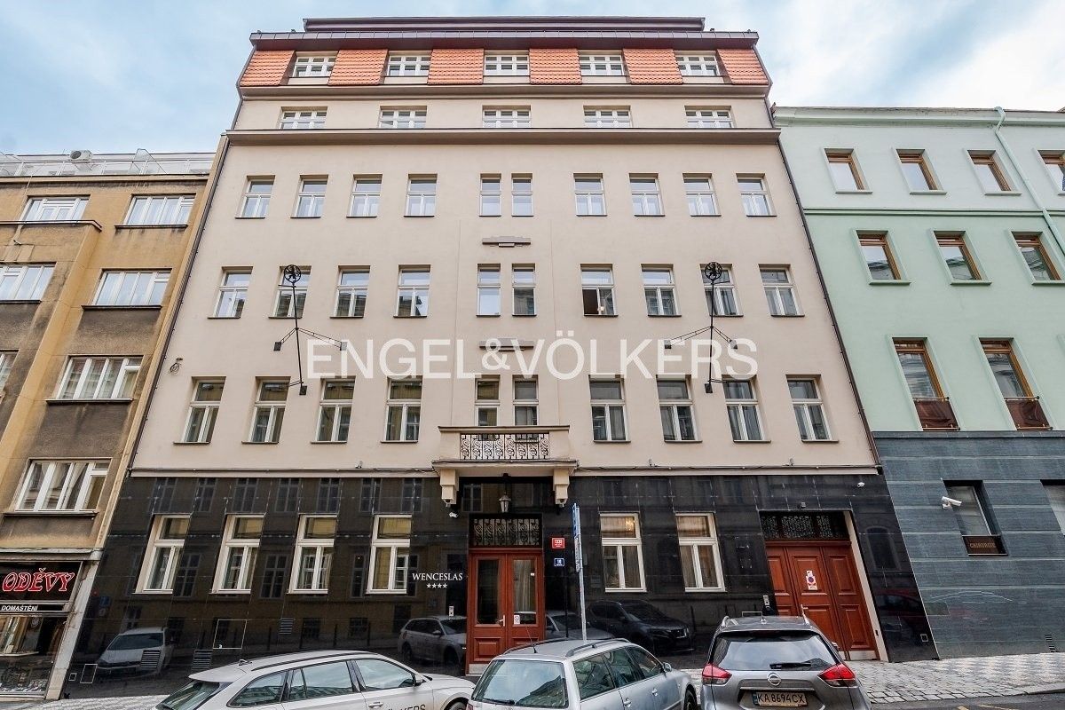 Restaurace, Krakovská, Praha, 221 m²