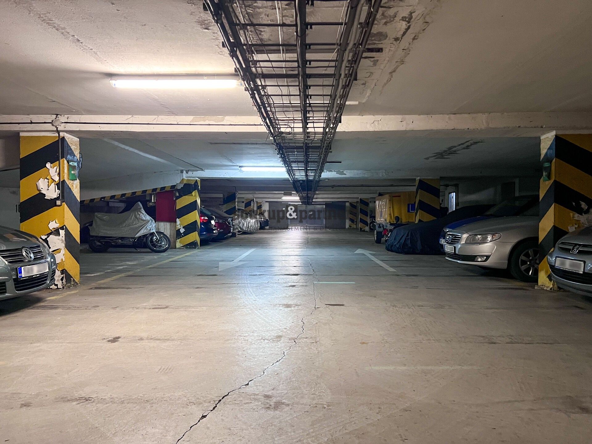 Garáže, Štúrova, Praha, 10 m²