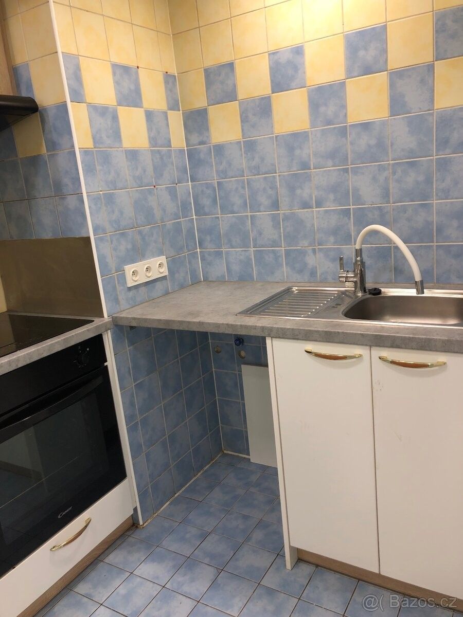 Pronájem byt - Doubravice nad Svitavou, 679 11