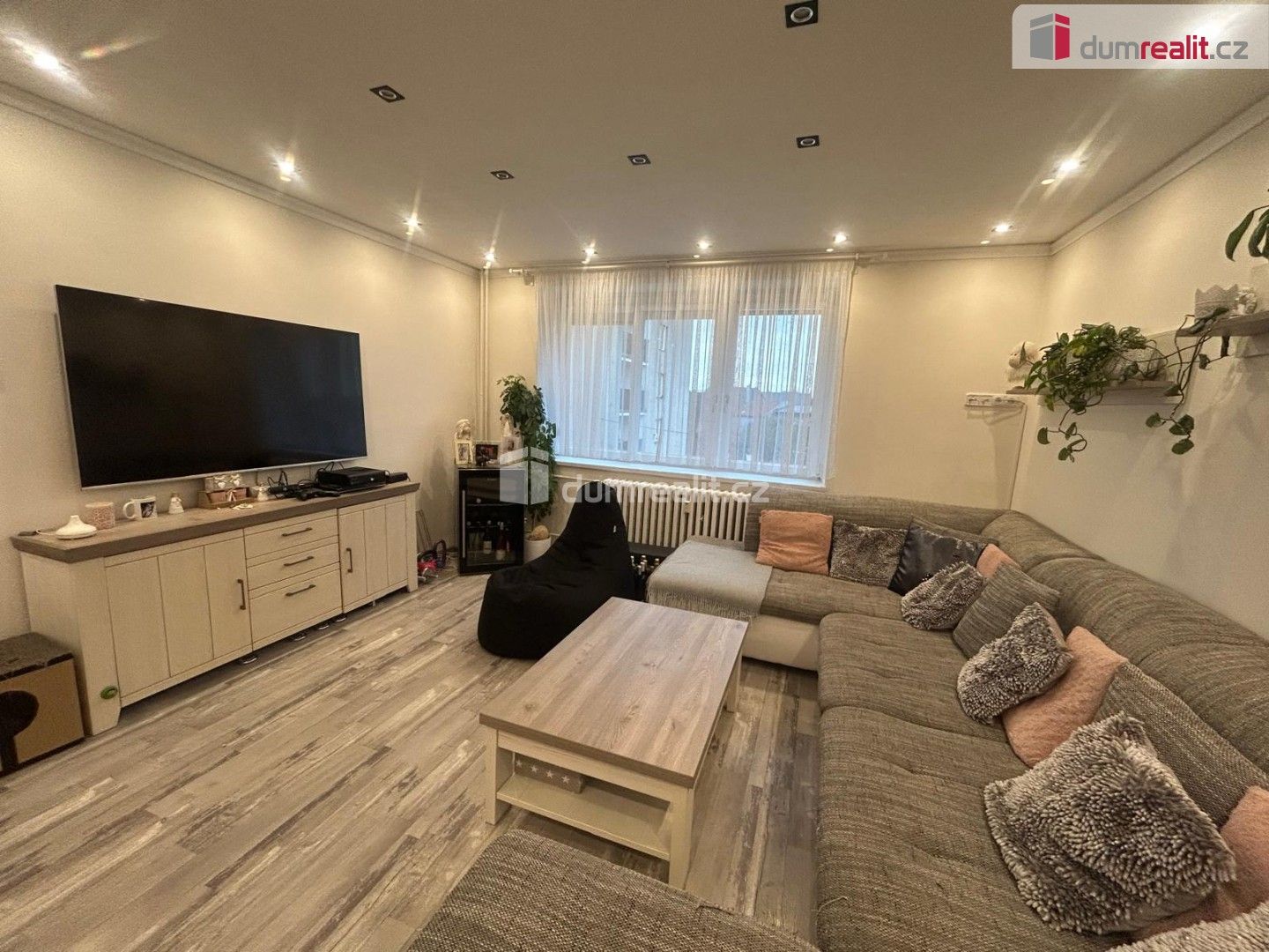 3+1, Polní, Katusice, 79 m²