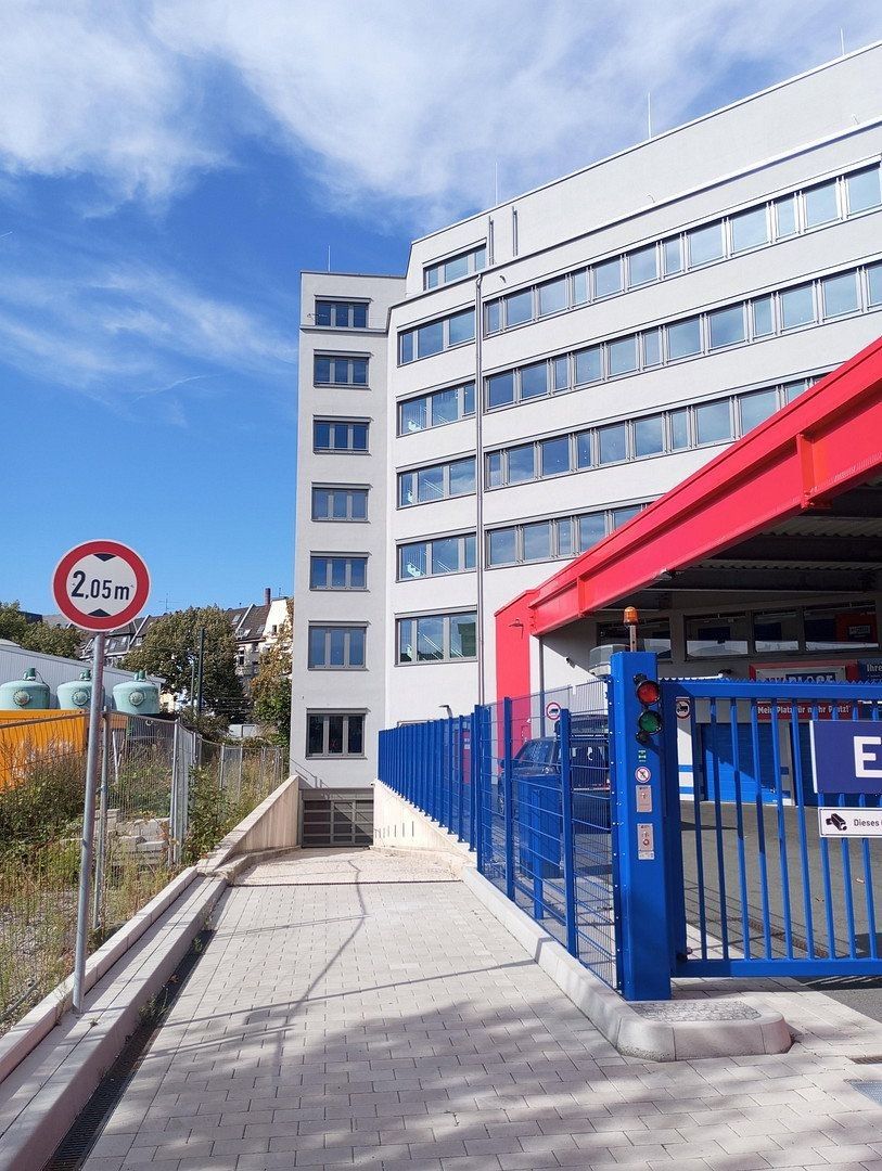 Garáže, Erna-Eckstein-Str. 2 Düsseldorf Bilk Nordrhein-Westfalen 40225, 13 m² - 2