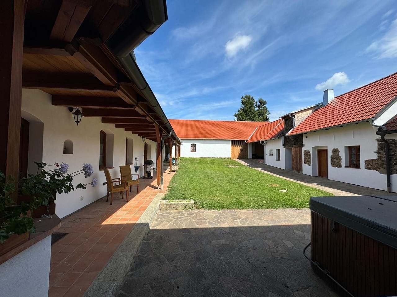 Chaty, Borovany - Radostice u Trocnova, Jihočeský kraj